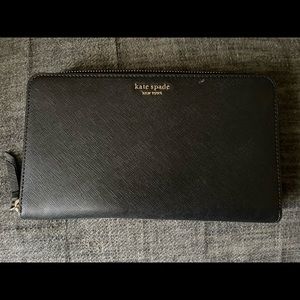 Kate Spade Travel Wallet